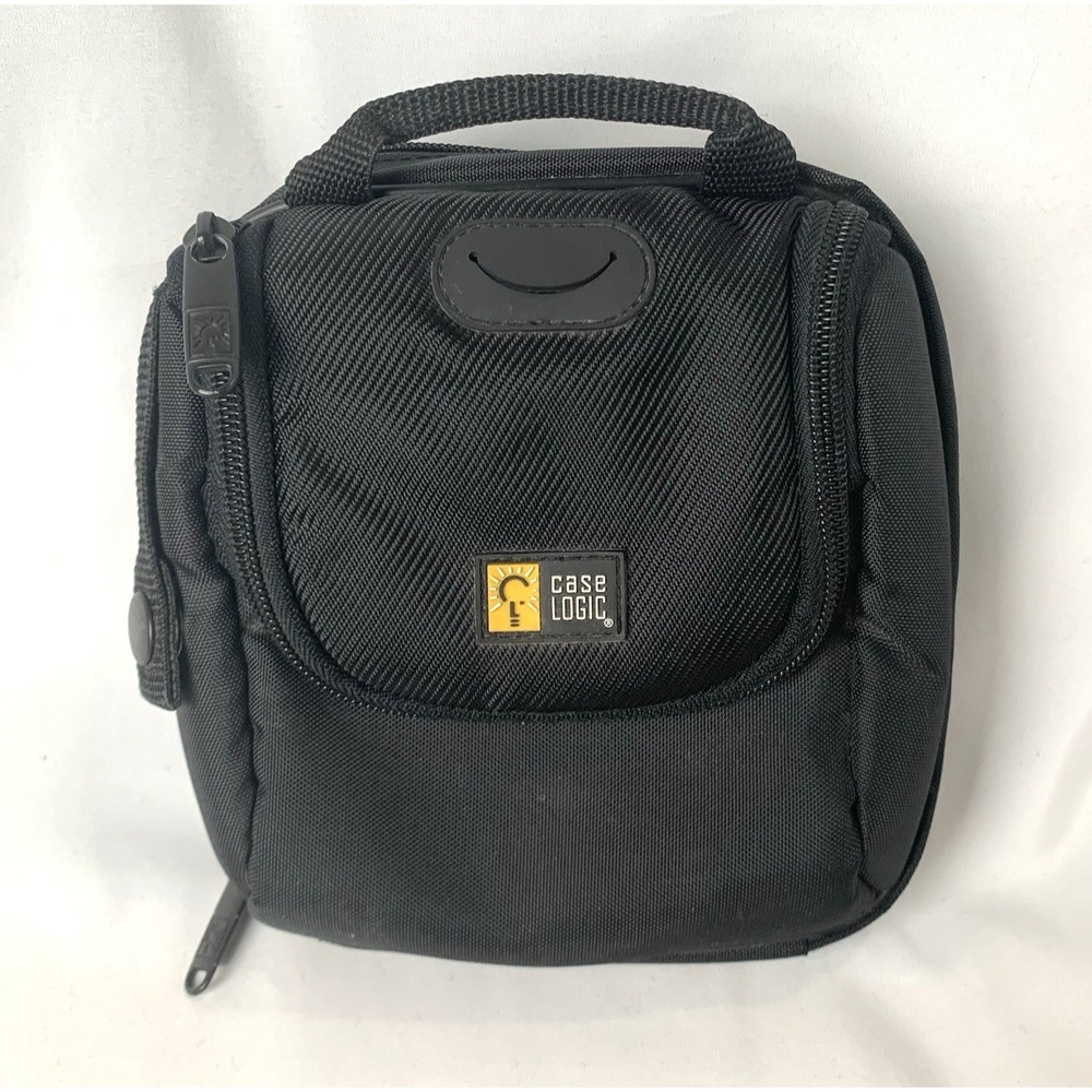 Case Logic CD DVD Travel Carry Case Holds 24 Black Soft Nylon w/Handle, Pockets‎